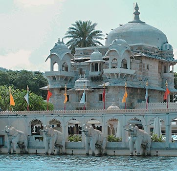 Maaruti Tour & Travels - Ongoing Offers - Tour Packages